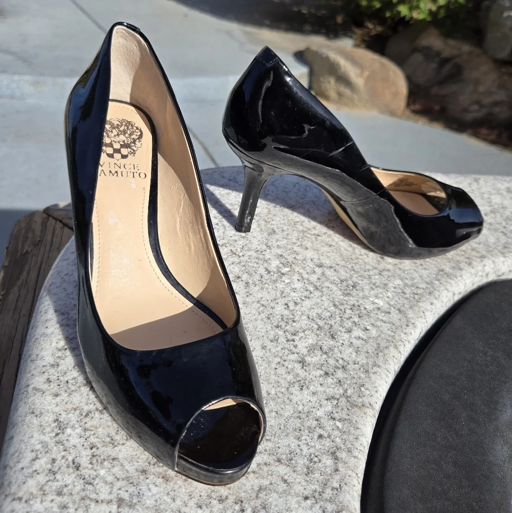 Vince Camuto vince camuto